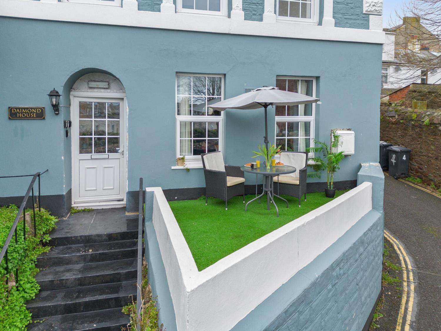 Stylish 2 Bed Apartment Near Beach, Parking, Wifi, Netflix Teignmouth Esterno foto