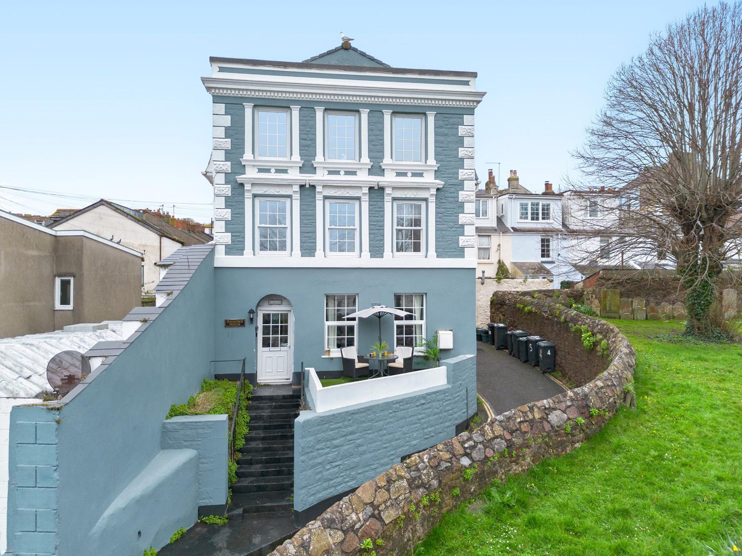 Stylish 2 Bed Apartment Near Beach, Parking, Wifi, Netflix Teignmouth Esterno foto